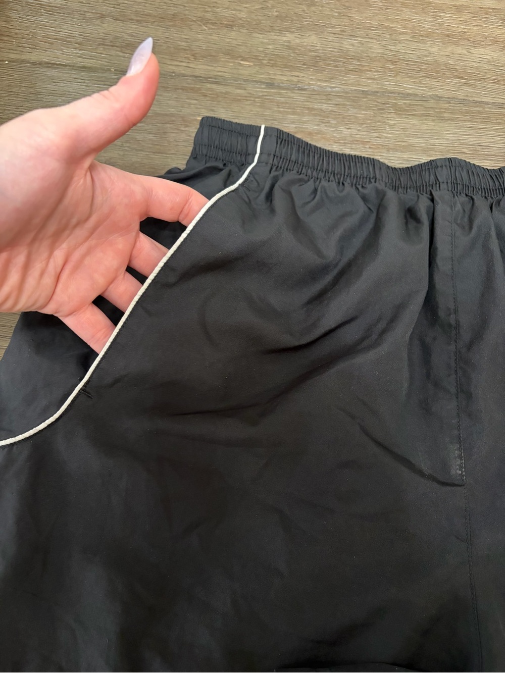 Vintage Adidas Men’s Black Running Shorts 3 Stripe Athletic Size M - Picture 5 of 5
